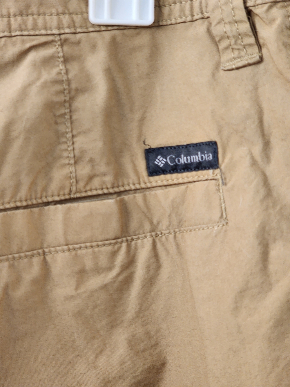 Columbia Men's Khaki Flat-Front Casual Shorts - Picture 5 of 9